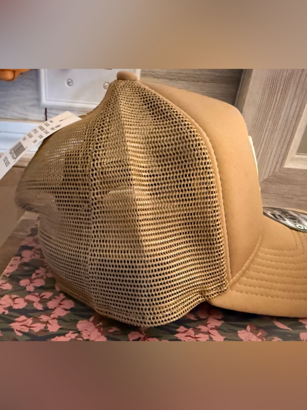 Tan LA hat - Picture 3 of 5